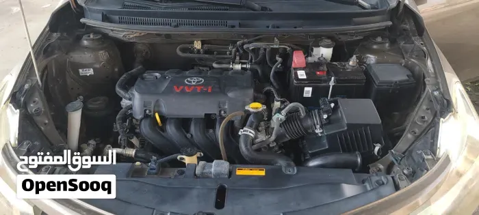 Toyota Yaris 2015 photo 4
