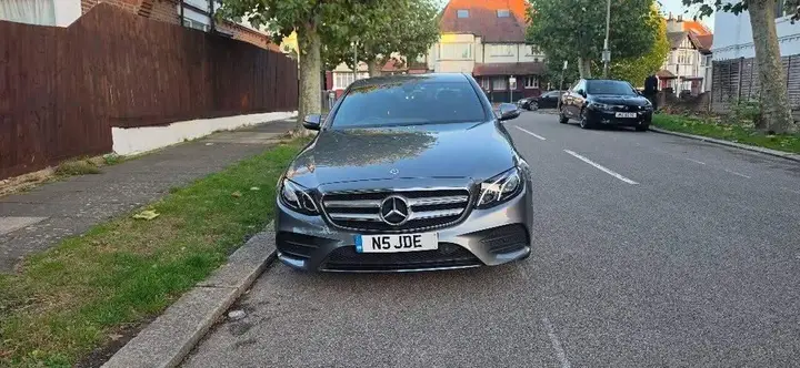 Mercedes-Benz E-Class 2019 photo 3