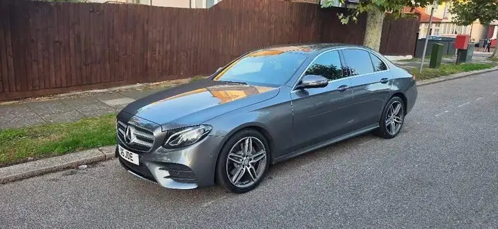 Mercedes-Benz E-Class 2019 photo 4