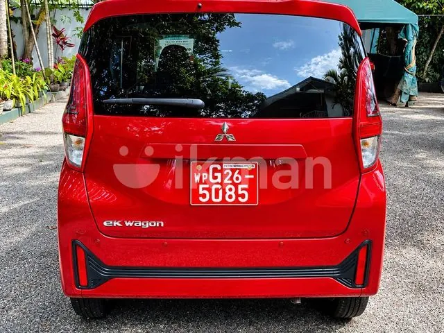 Mitsubishi Ek Wagon 2023 photo 4