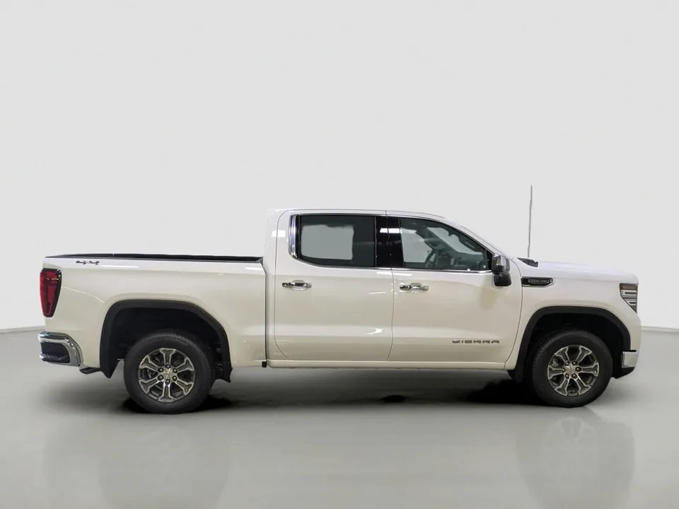 GMC Sierra 1500 2026 photo 2