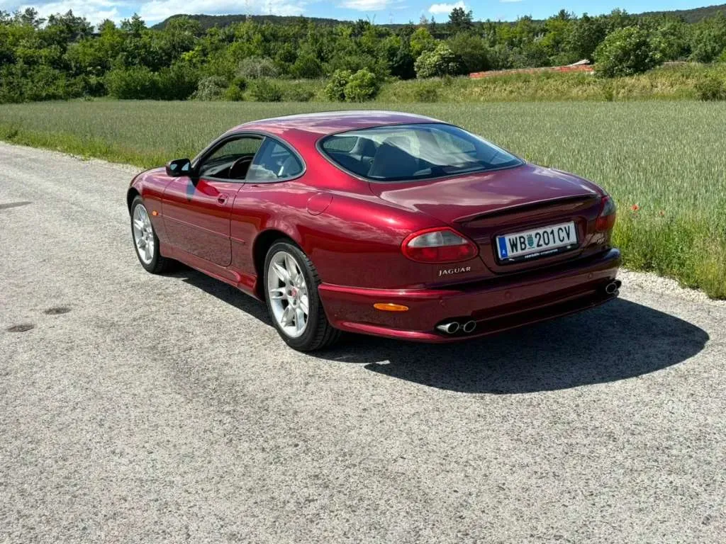 Jaguar Xkr 1999 photo 2
