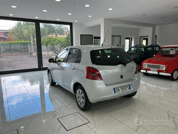 Toyota Yaris 2008 photo 4