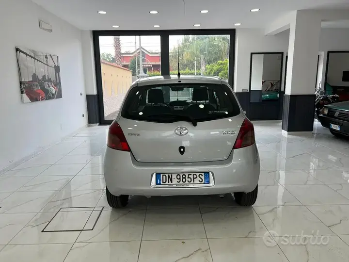 Toyota Yaris 2008 photo 5