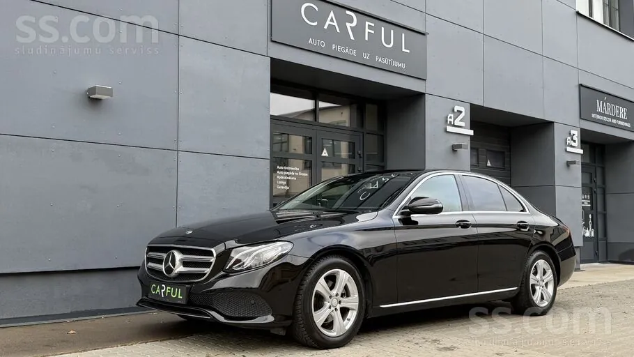 Mercedes-Benz E220
