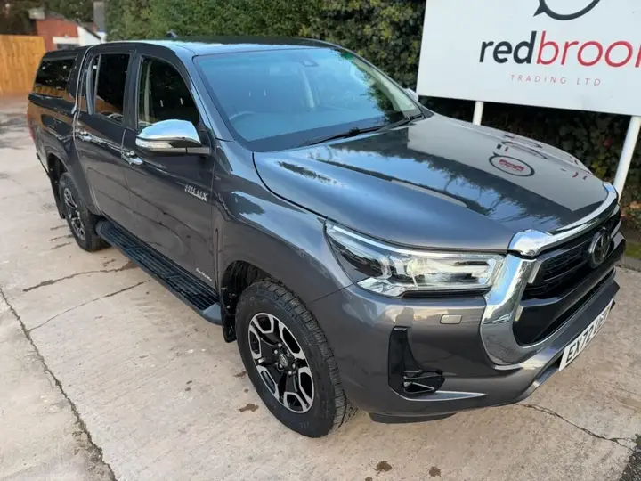Toyota Hilux 2022 photo 3
