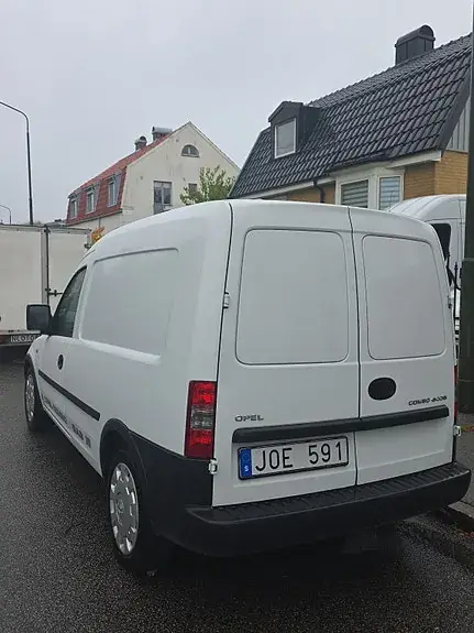 Opel Combo 2011 photo 2