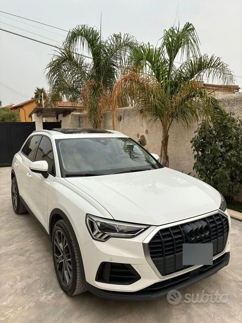 Audi Q3 2021 photo 2