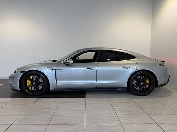 Porsche Taycan Turbo S 2020 photo 4