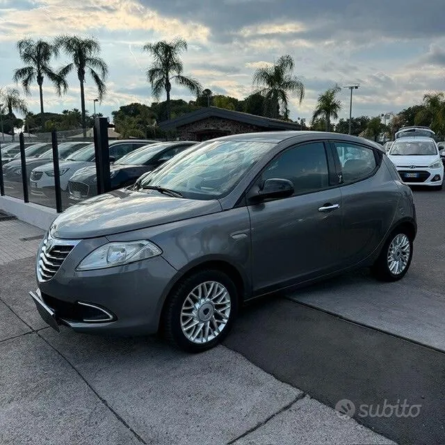 Lancia Ypsilon 2014 photo 3