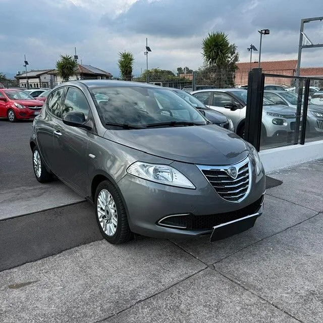 Lancia Ypsilon 2014 photo 4