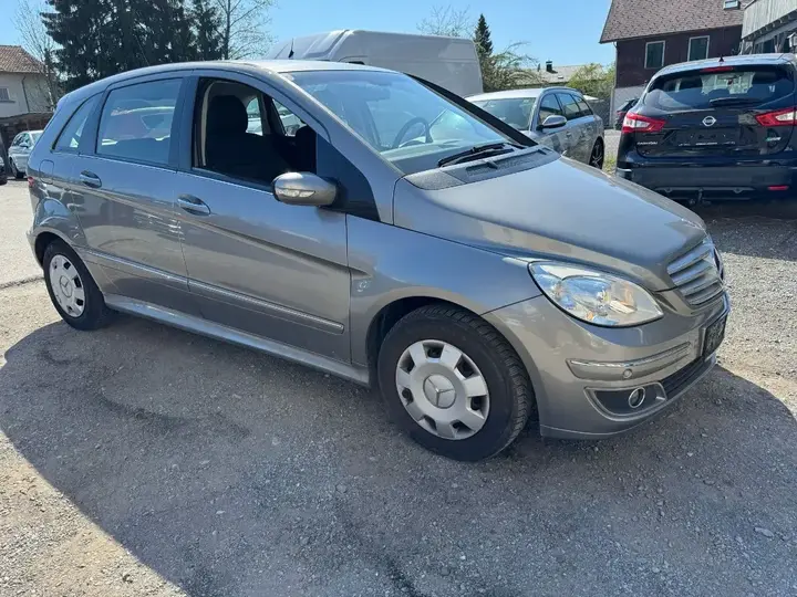 Mercedes-Benz B-Class 2006 photo 2