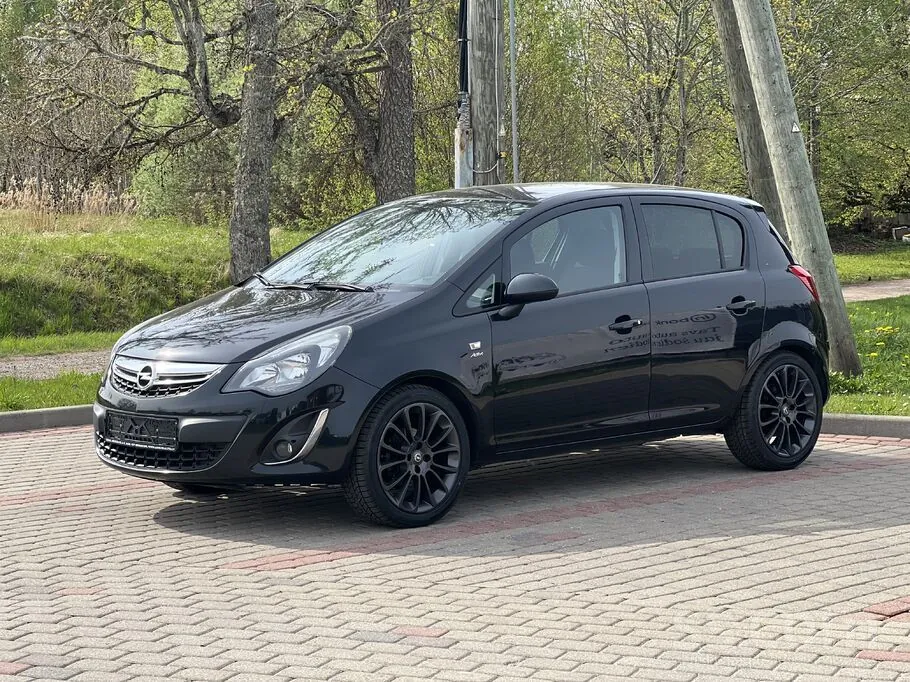 Opel Corsa 2013 photo 2