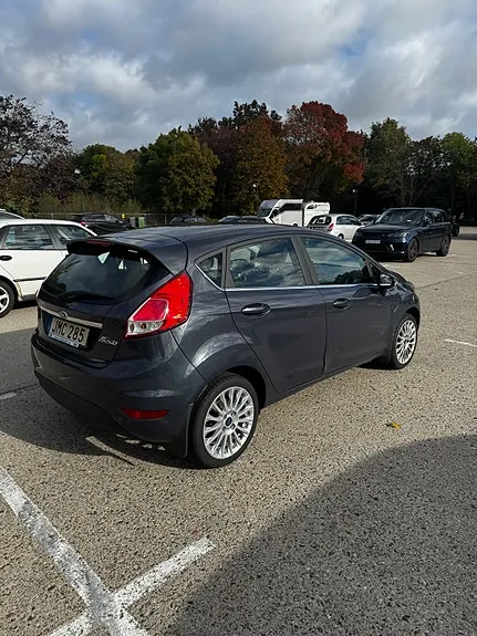 Ford Fiesta 2014 photo 3