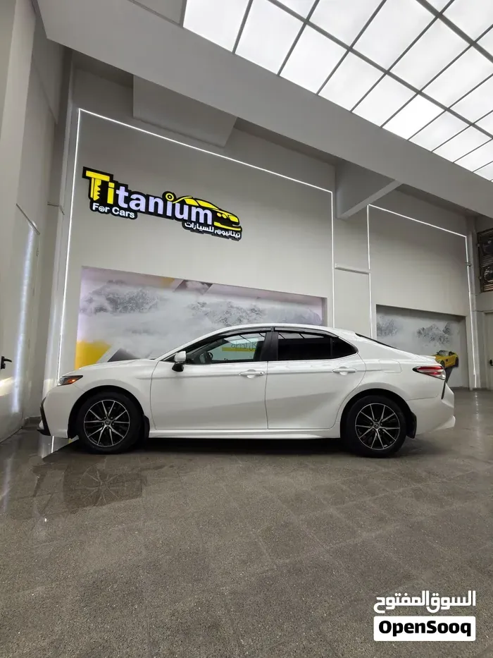 Toyota Camry 2022 photo 4