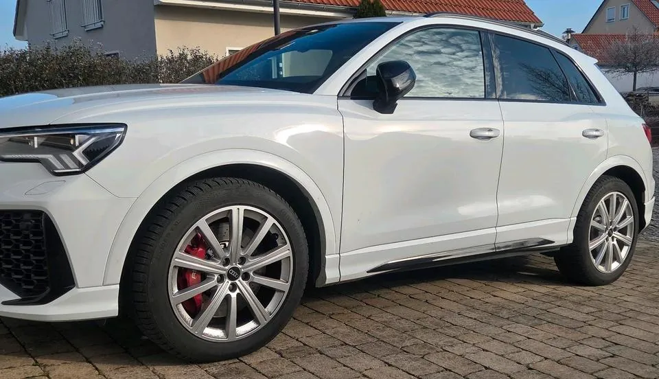 Audi Rsq3