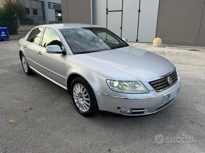 Volkswagen Phaeton 2009 photo 3