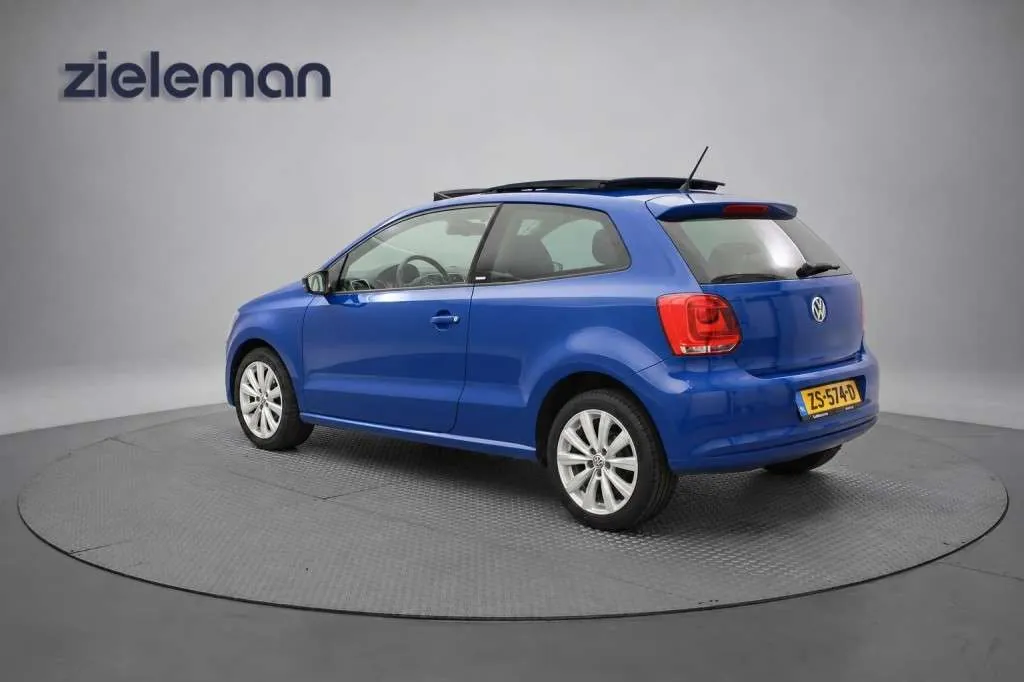 Volkswagen Polo 2011 photo 3