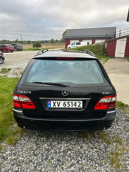 Mercedes-Benz E270 2003 photo 5