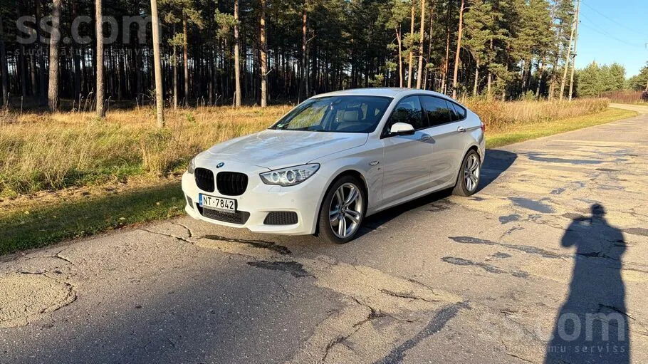BMW 530 2016 photo 2