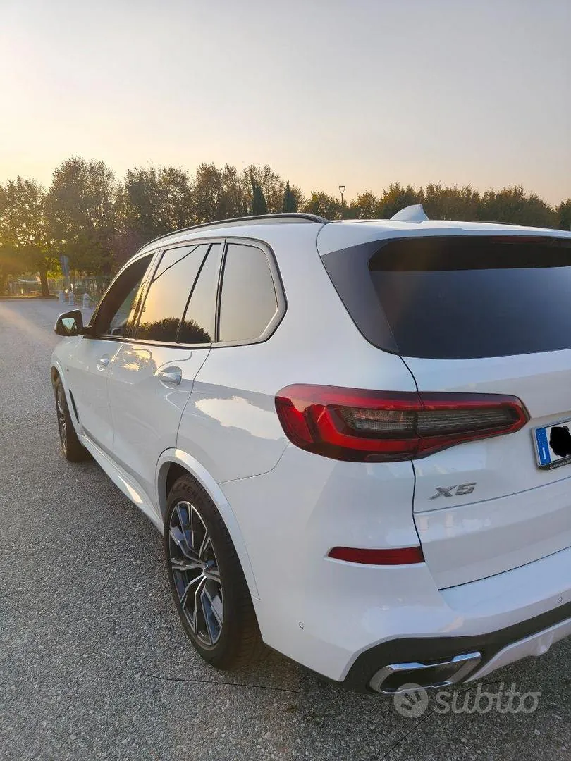 BMW X5 2021 photo 2