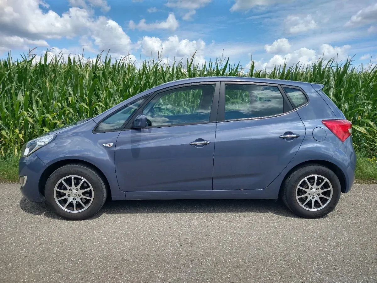 Hyundai Ix20 2013 photo 2