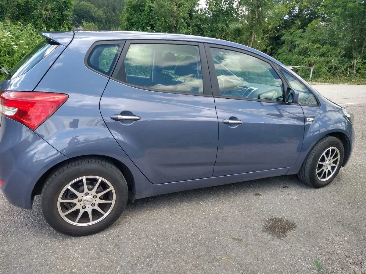 Hyundai Ix20 2013 photo 3