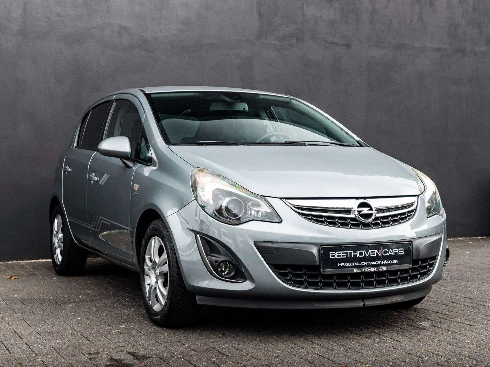 Opel Corsa D 2011 photo 3