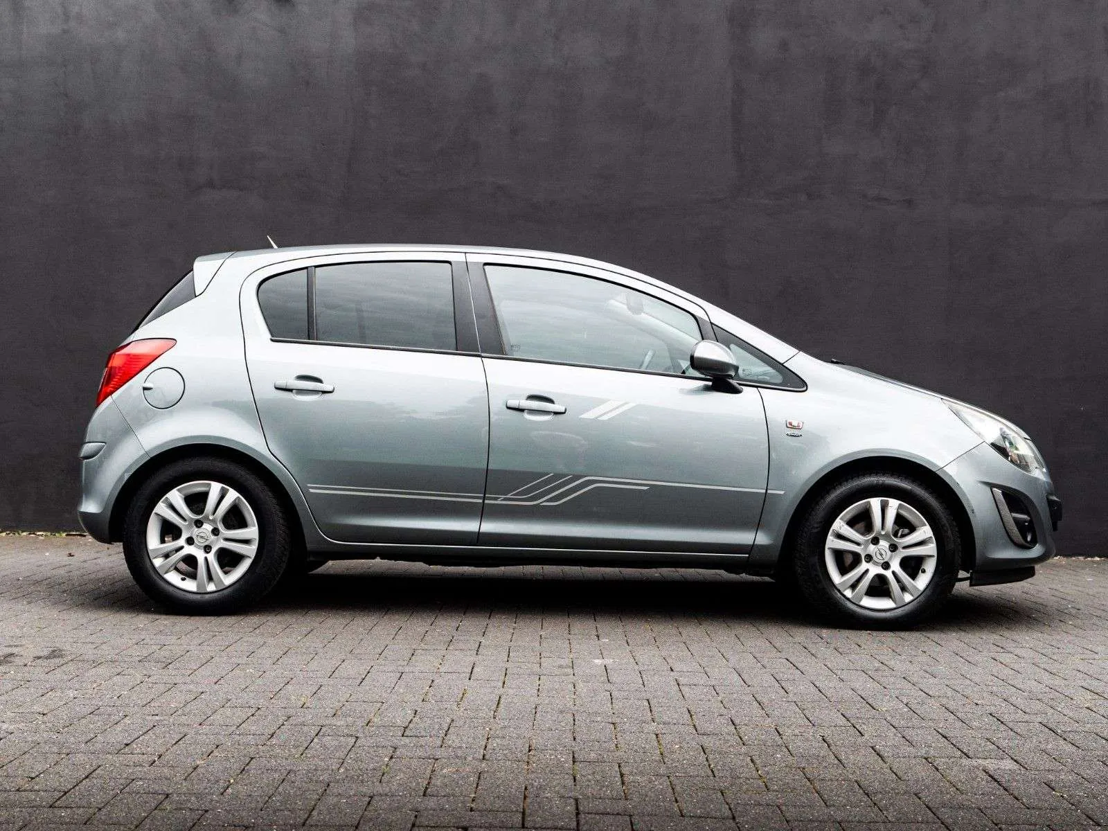 Opel Corsa D 2011 photo 4