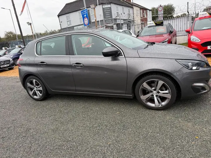 Peugeot 308 2017 photo 5