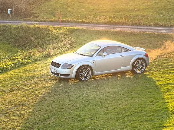 Audi Tt 2000 photo 2