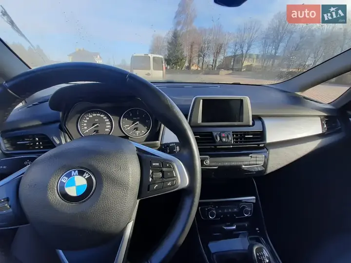 BMW 2 Series Gran Tourer 2015 photo 5