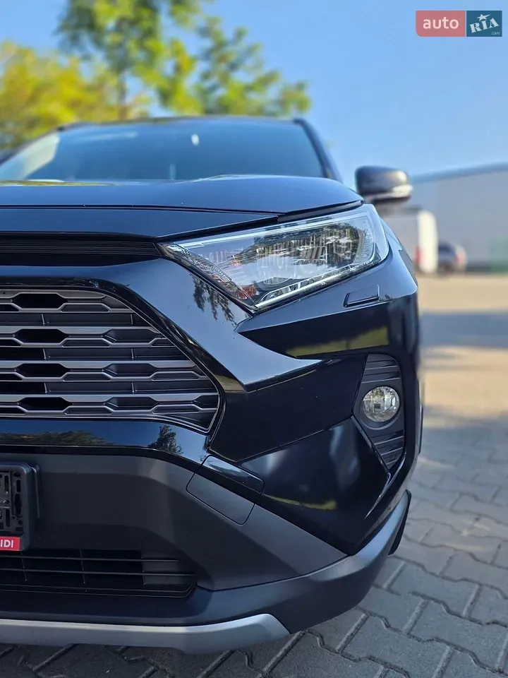 Toyota Rav4 2019 photo 3