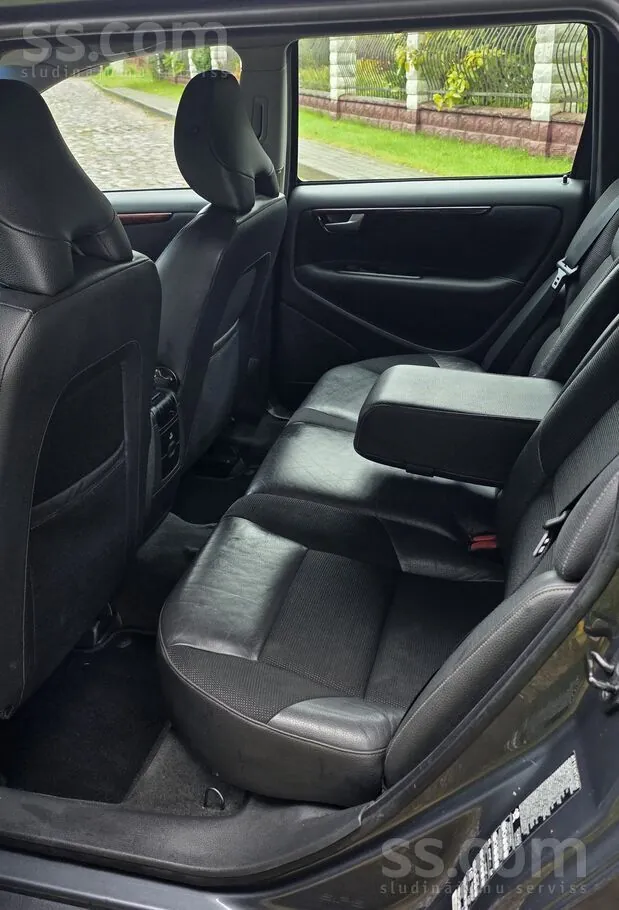 Volvo V70 2006 photo 3