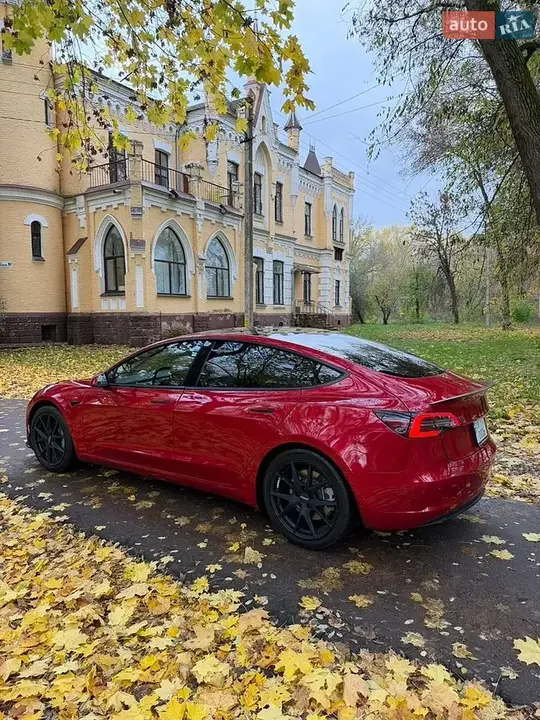 Tesla Model 3 2021 photo 2
