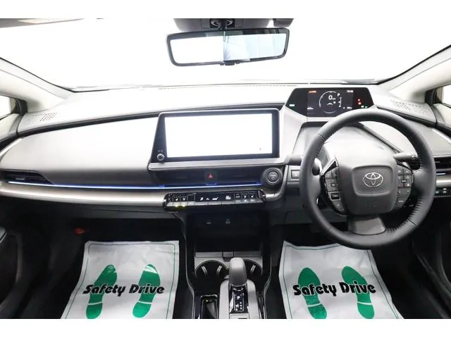 Toyota Prius Z 2026 photo 4