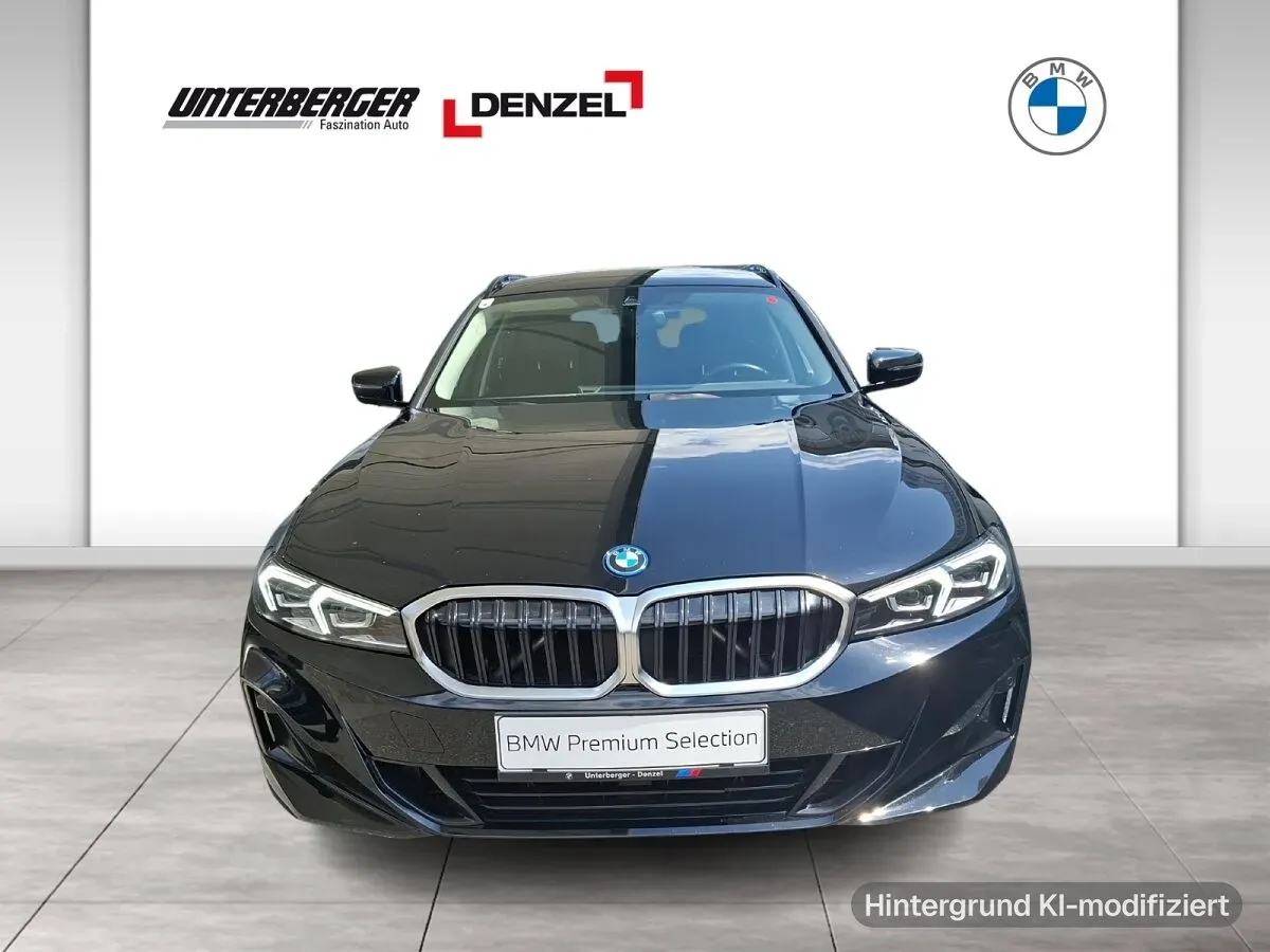BMW 3 Series 2023 photo 2
