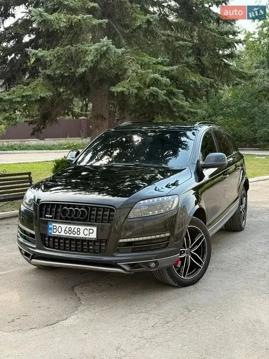 Audi Q7 2011 photo 4