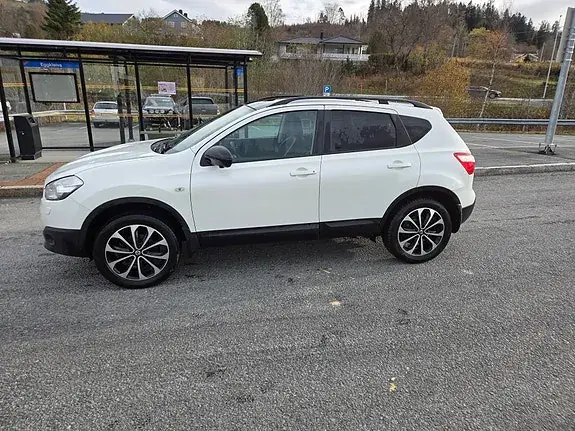 Nissan Qashqai 2013 photo 2