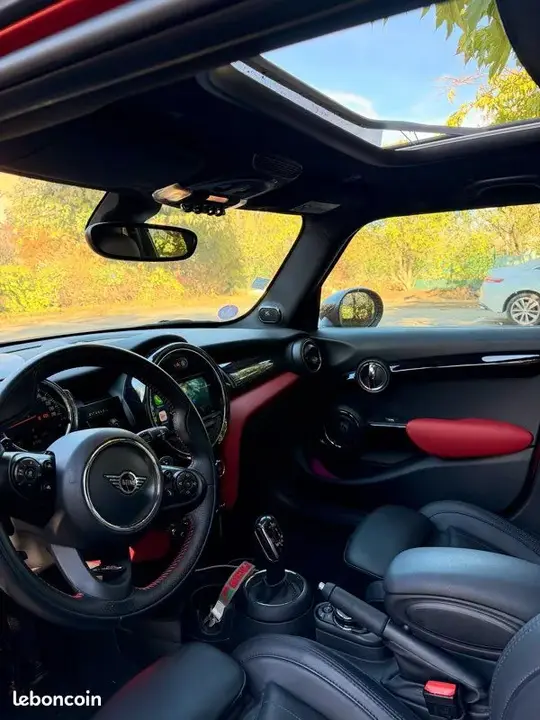 Mini Cooper S 2019 photo 3