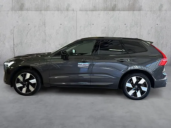 Volvo Xc60 2025 photo 2