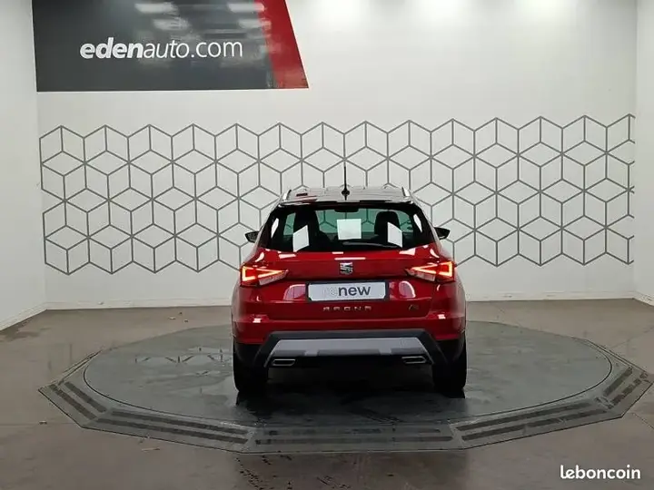 Seat Arona 2019 photo 4