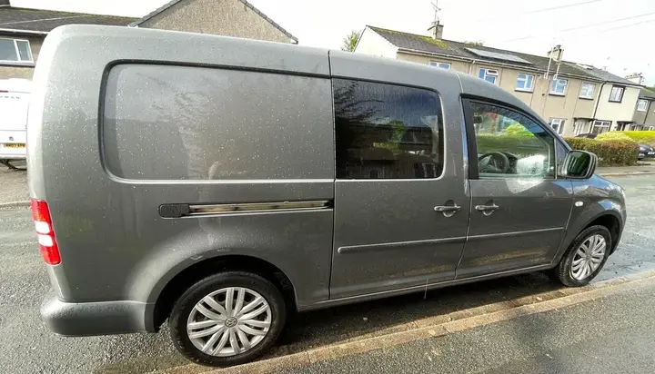 Volkswagen Caddy Maxi 2011 photo 4