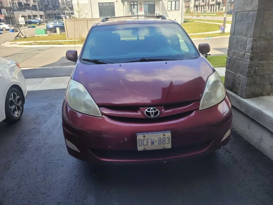 Toyota Sienna 2008 photo 3