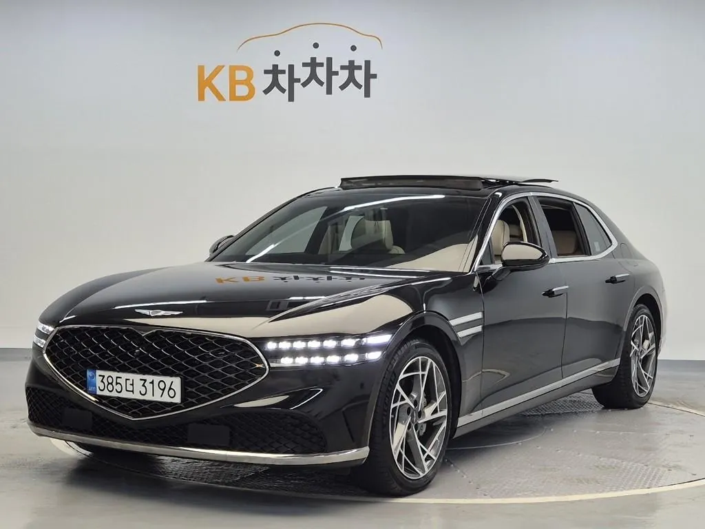 Genesis G90