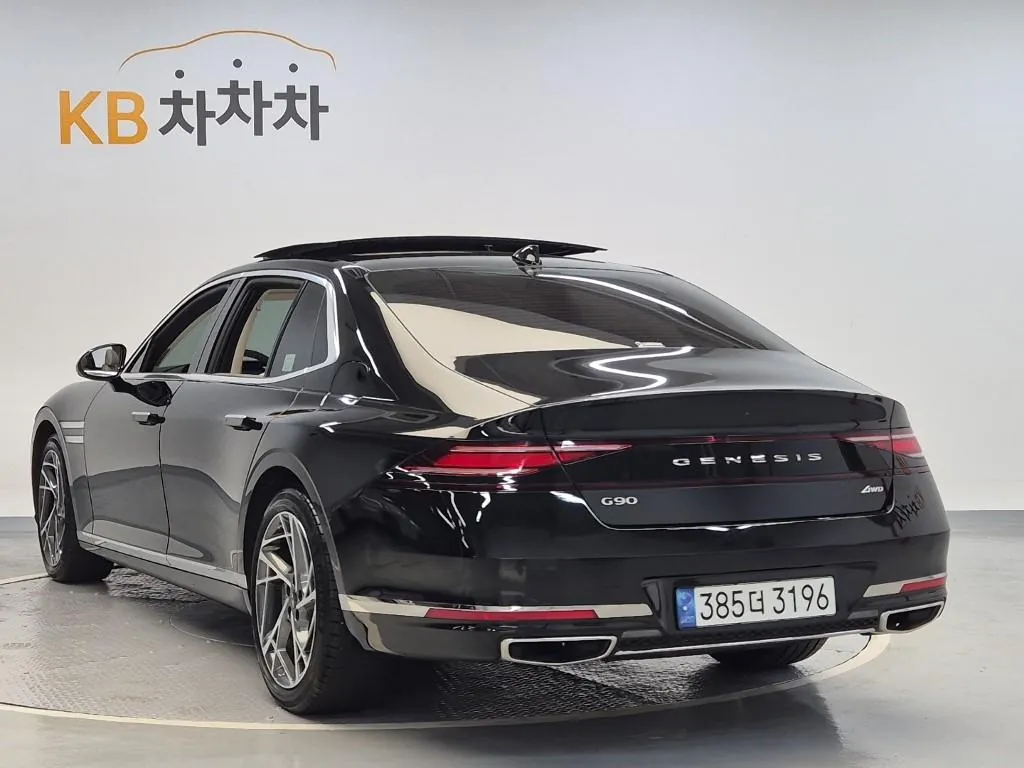 Genesis G90 2023 photo 2