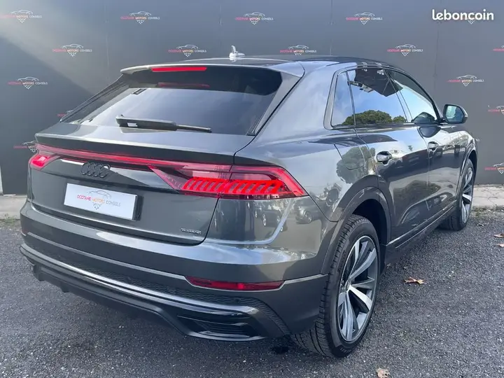 Audi Q8 2019 photo 5