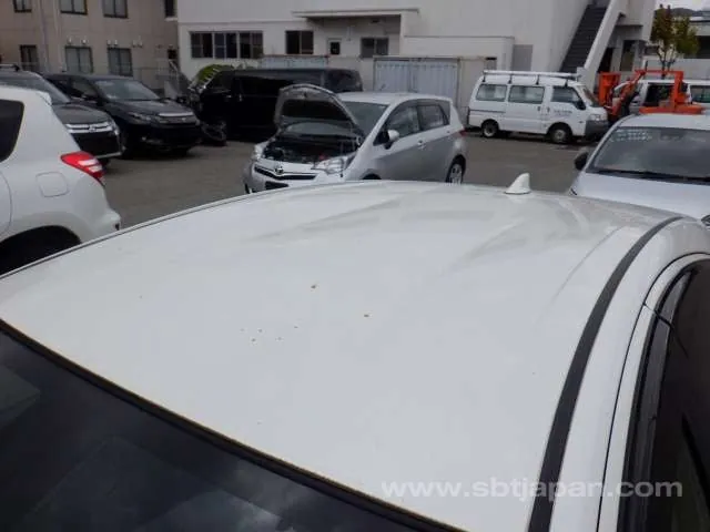 Toyota Aqua S 2018 photo 5
