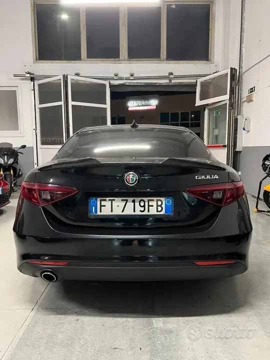 Alfa Romeo Giulia 2018 photo 5