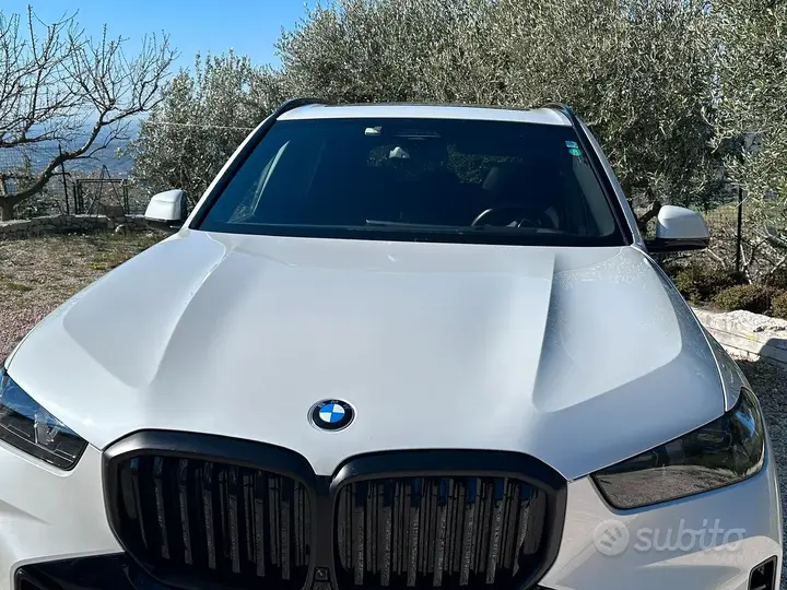 BMW X5 2024 photo 2